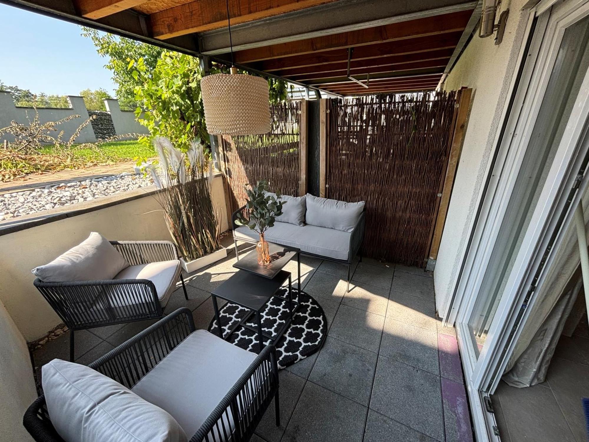 Blossom Apartment Garden View - Klimatisiert FDH Exterior foto